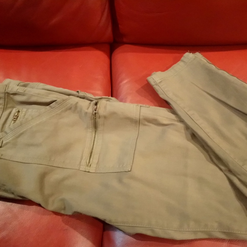 Romeo and Juliet Olive Jeans like new wore once